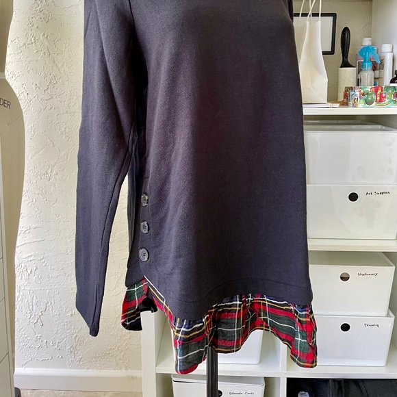 Loft Plaid Ruffle Top Size M NEW! - Picture 3 of 5